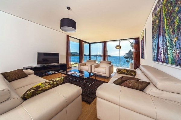 020-golden-rays-villa-3-primoten