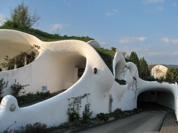 1024px-Dietikon_-_Lättenstrasse_Erdhaus_Peter_Vetsch_IMG_6128