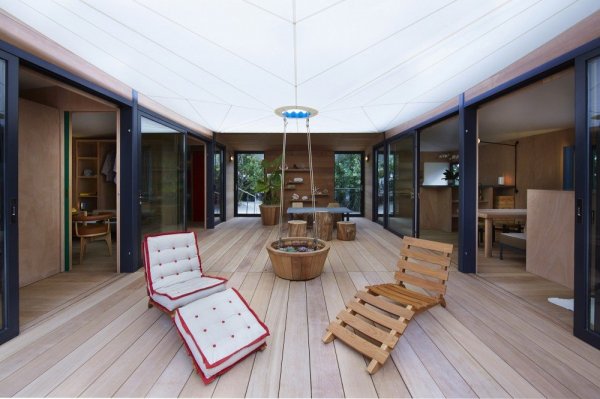 52d68e68e8e44e151300014a_louis-vuitton-builds-charlotte-perriand-s-1934-miami-beach-house_0006_lv_13_12_02_miami_ch_perriand-1000x666