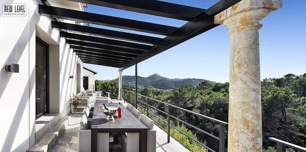 010-luxurious-villa-puerto-de-andratx