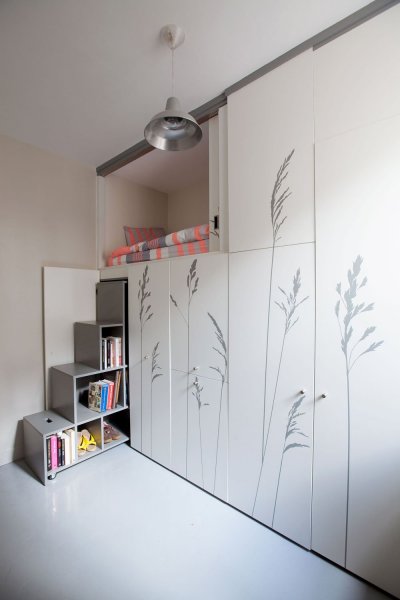 Compact-Apartment-In-Paris-by-Kitoko-Studio-2