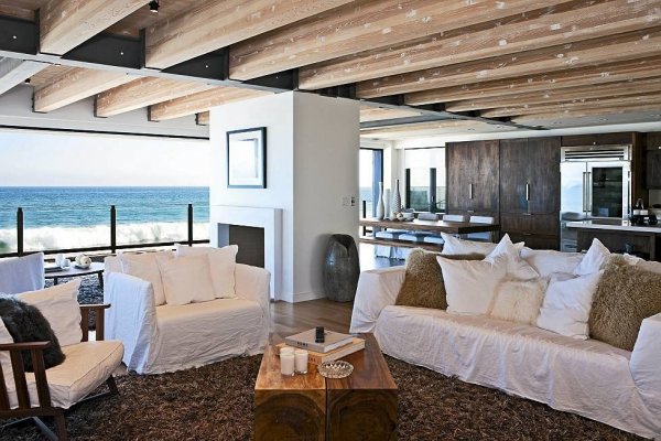 beachy-living-room