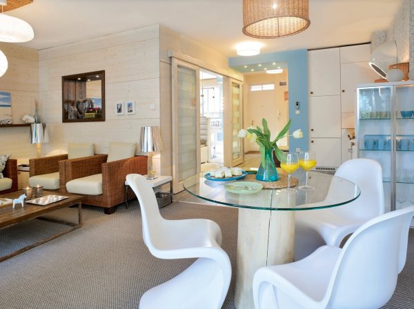 479004_381109935254271_1335116995_o